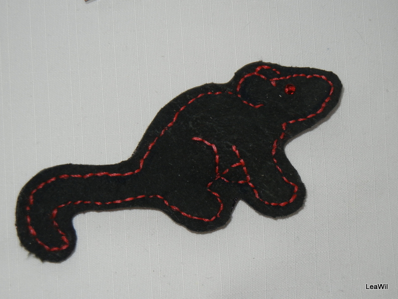 Myška/potkánek - talisman/brožka KŮŽE