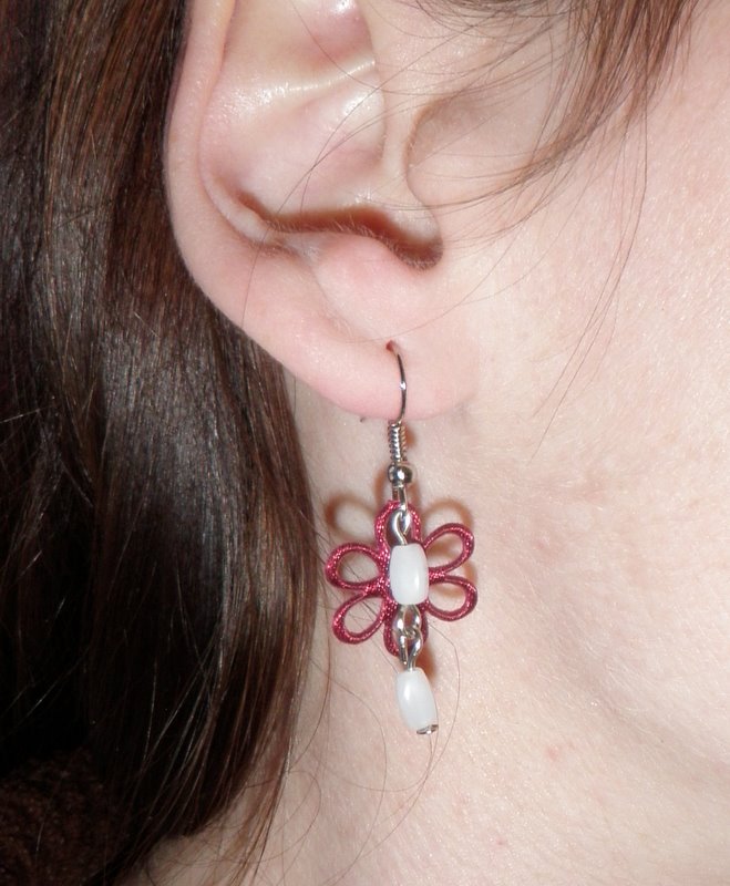 Bordo kytička uplakaná