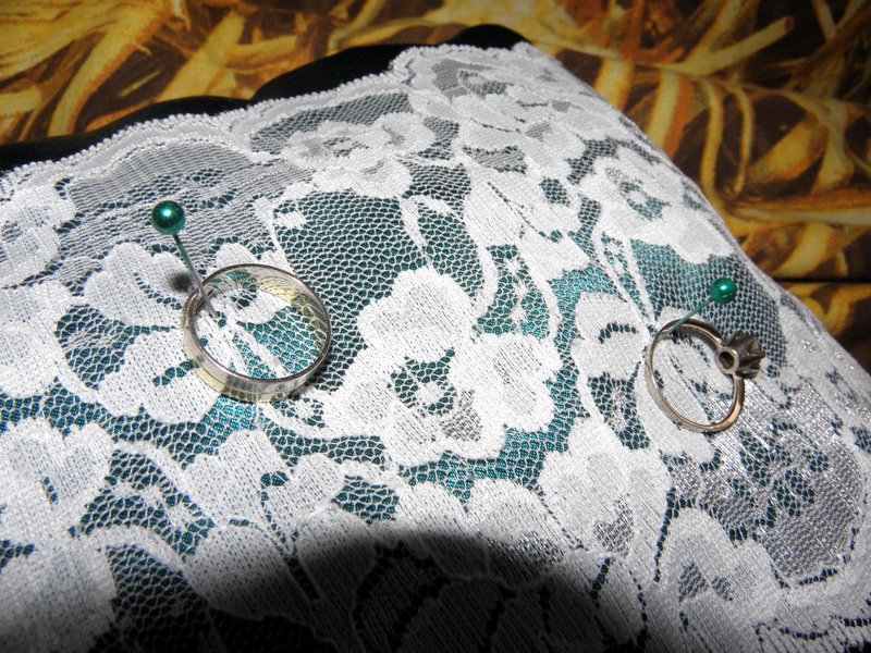 Polštářek pod prstýnky luxusní zelený7