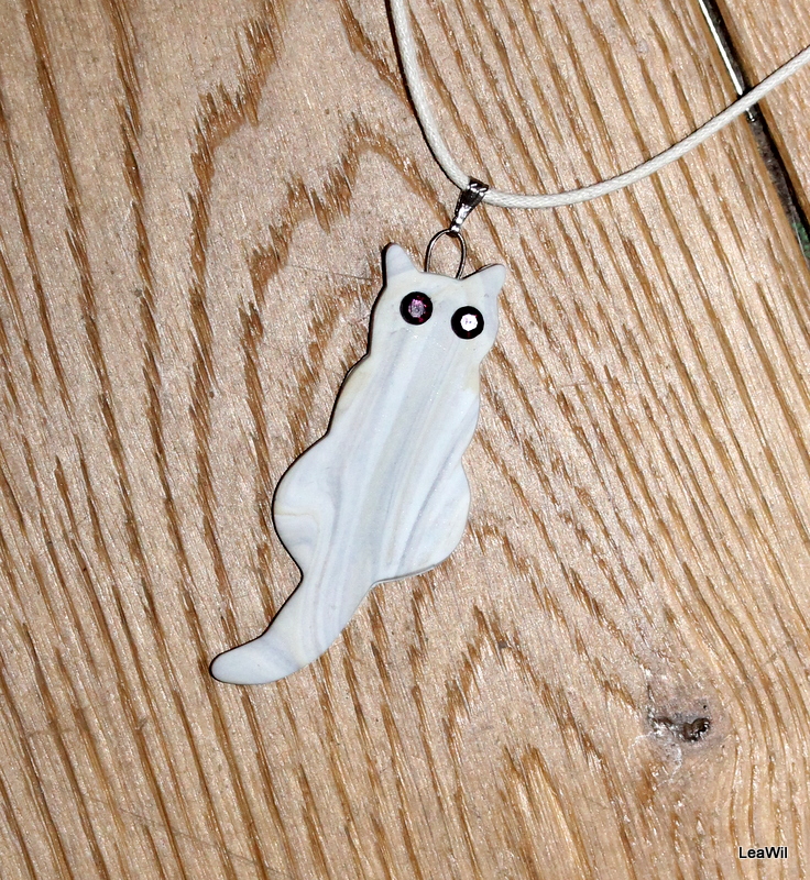 Náhrdelník kočka fialovooká