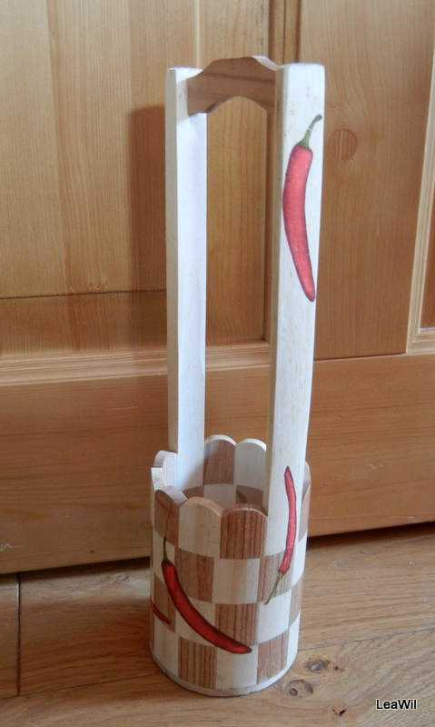 Nosič na víno - dřevěný, chilli