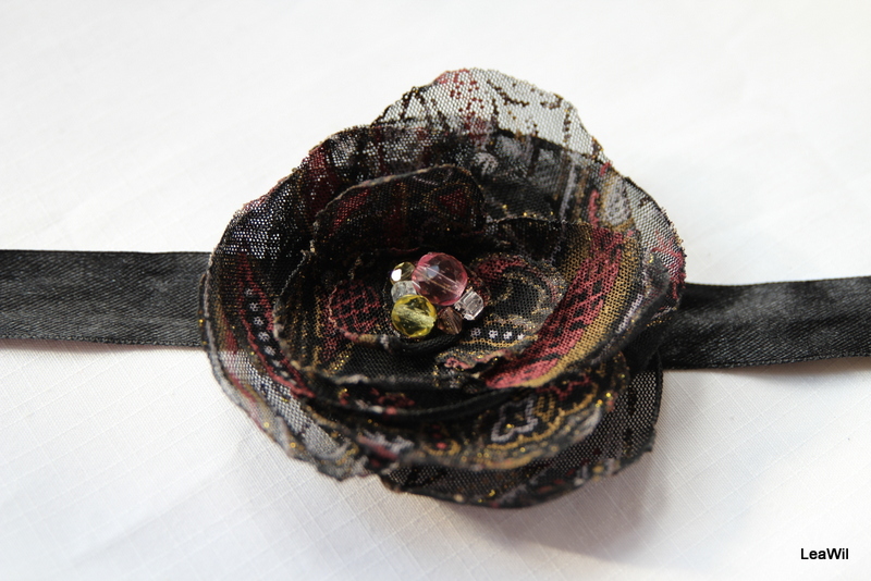 Tajemná černá s růžovou a žlutou