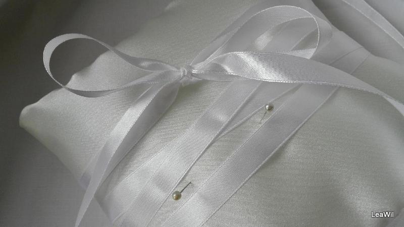 Polštářek pod prstýnky luxusní šampaň3