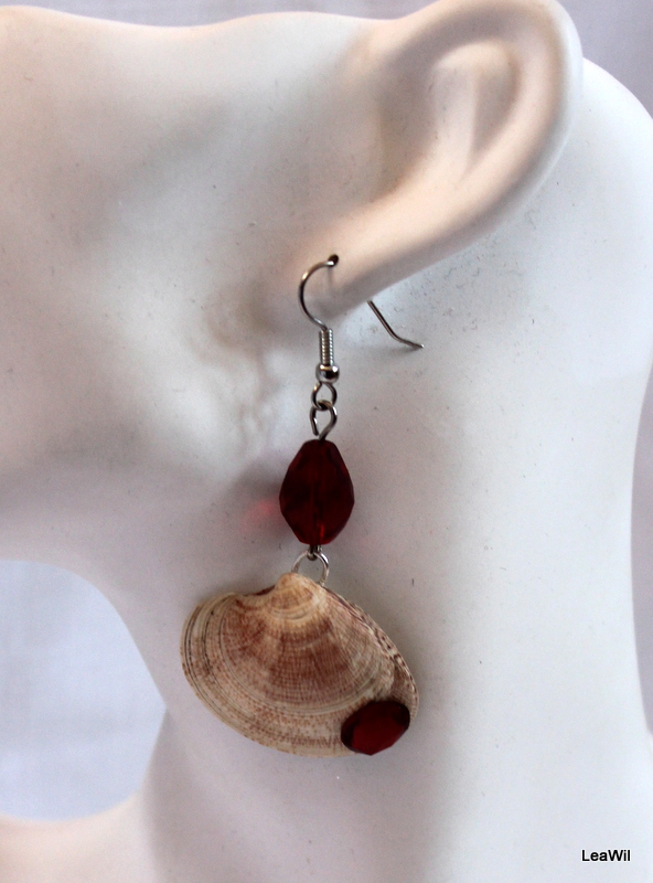 Mušličkové naušky v rudé