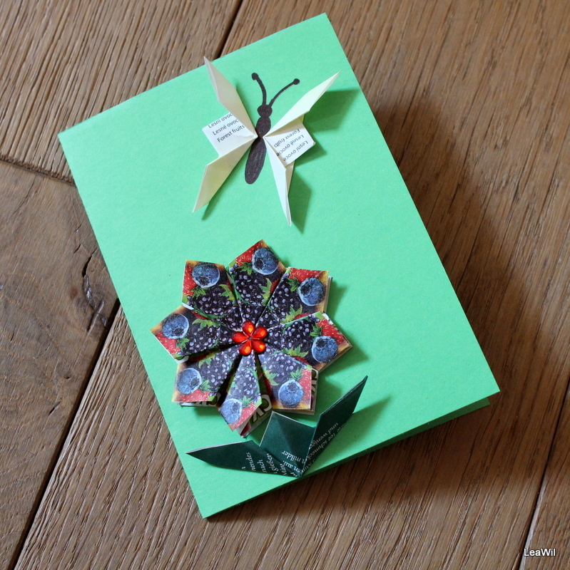 Přání s květinou a motýlem