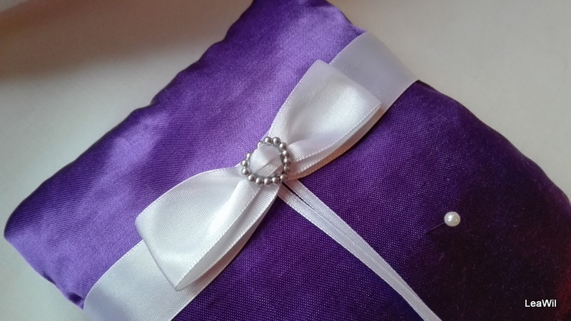 Polštářek pod prstýnky luxusní fialový4II.