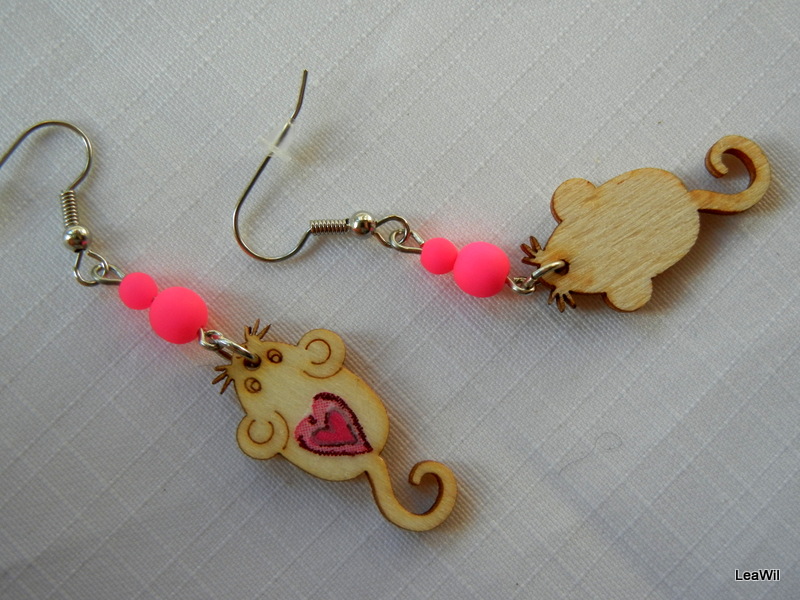 Naušnice myš/potkan růžové srdce III. neon