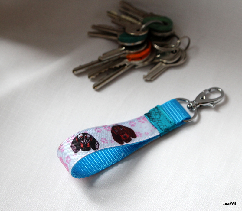 Klíčenka taft 2 cm jezevčík tyr.tm - poutko, limit