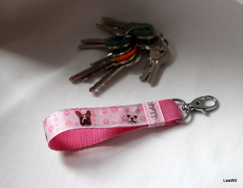 Klíčenka taft 2 cm buldoček - poutko růž.černá limit