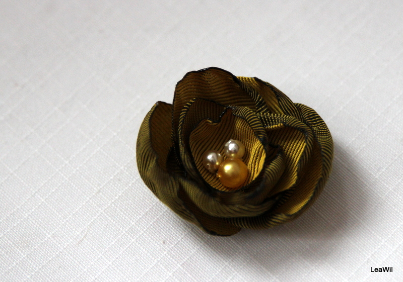 Polyesterová kytička13