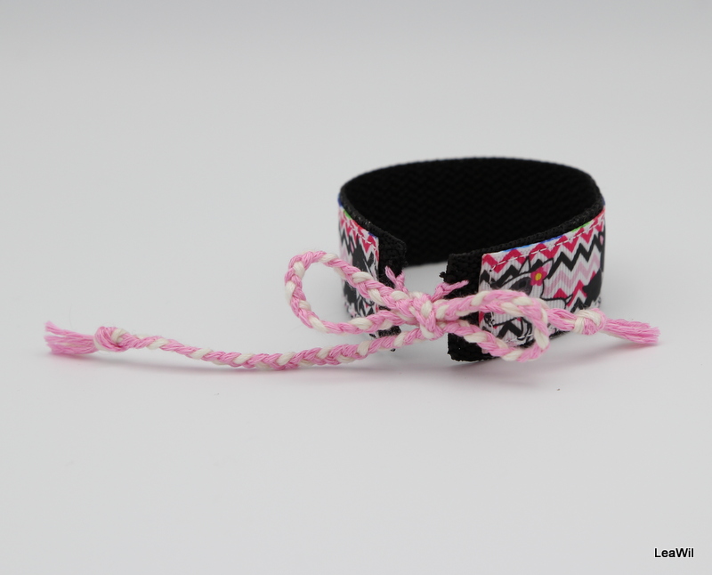 Náramek 2,5 cm bullík / minibullík