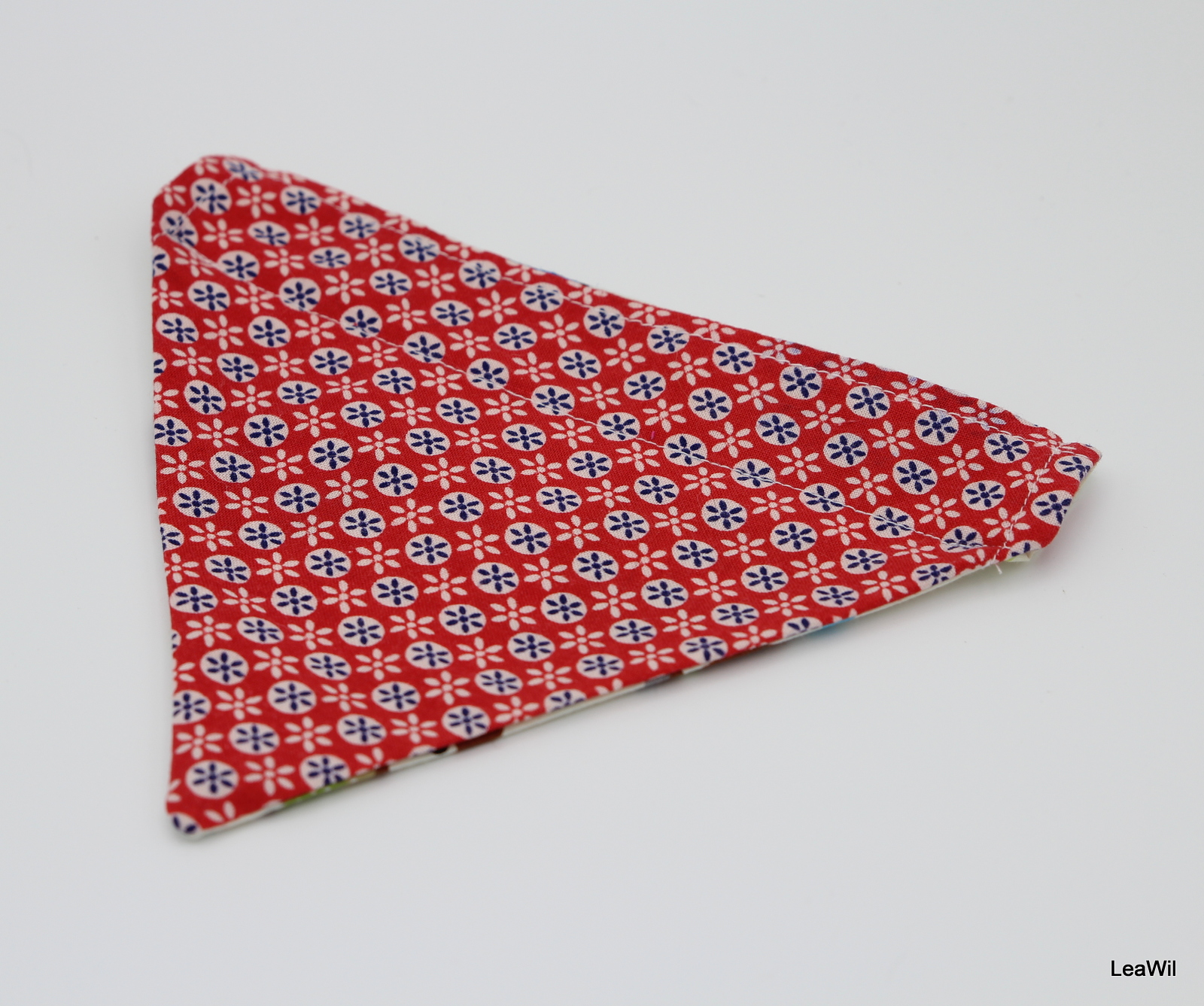 Šátek na obojek 2v1 M sovy červ