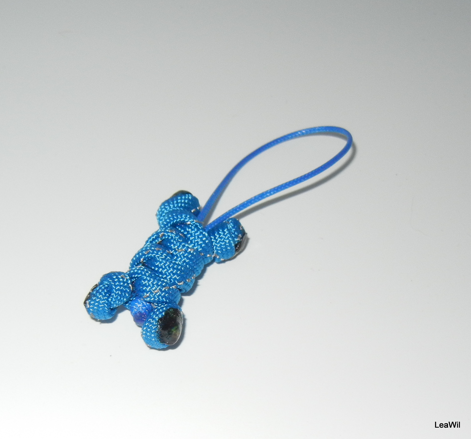 Klíčenka kost paracord modrá reflex