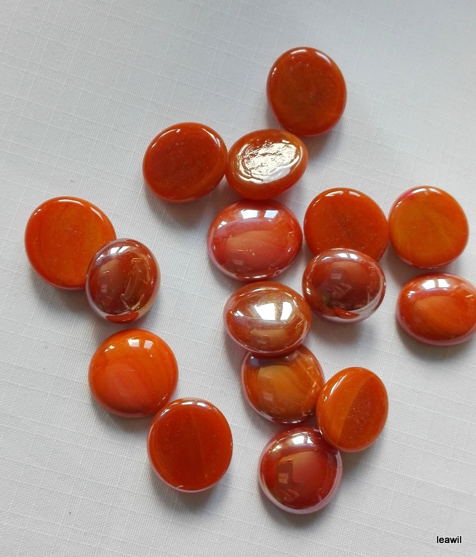 Skleněné kamínky (čočky,nugety) rezavooranž, neprůhledné
