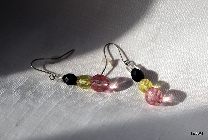 Tajemná černá s růžovou a žlutou