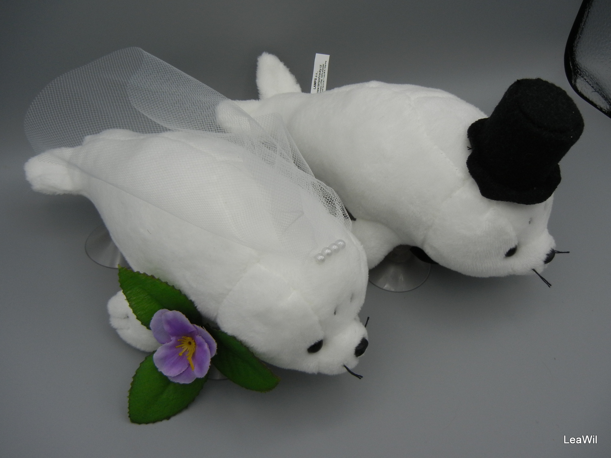 Plyšáci na auto - tuleni bílí