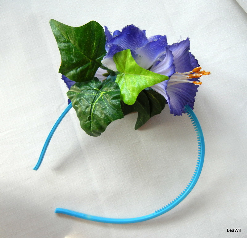 Čelenka květinová modrá