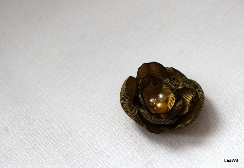 Polyesterová kytička13