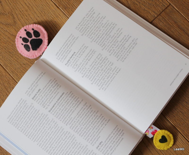 Záložka tlapka + srdce žluto růžová