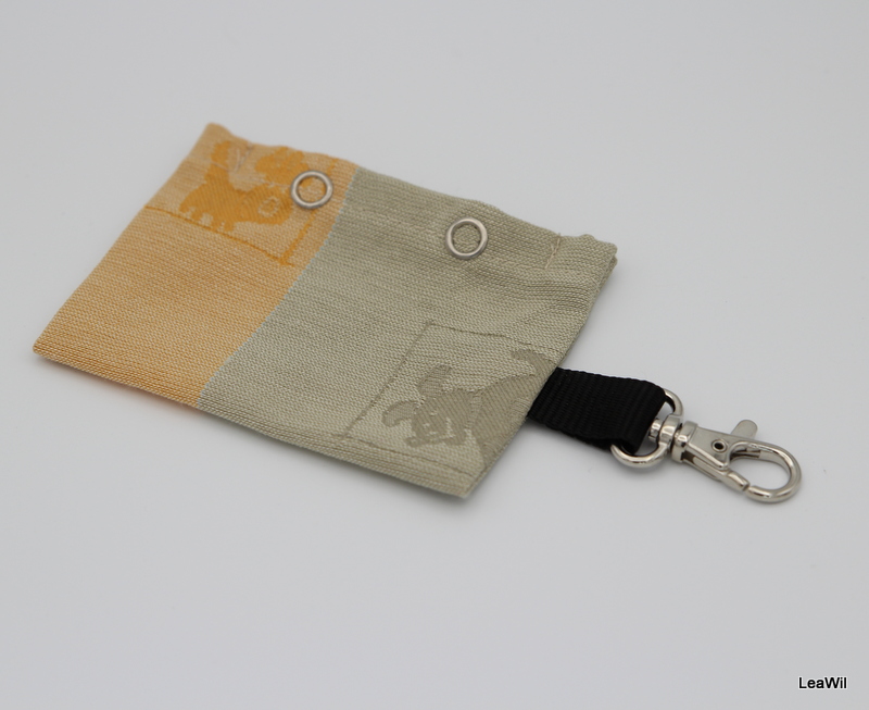 Nabobkopytlík oranžovošedý