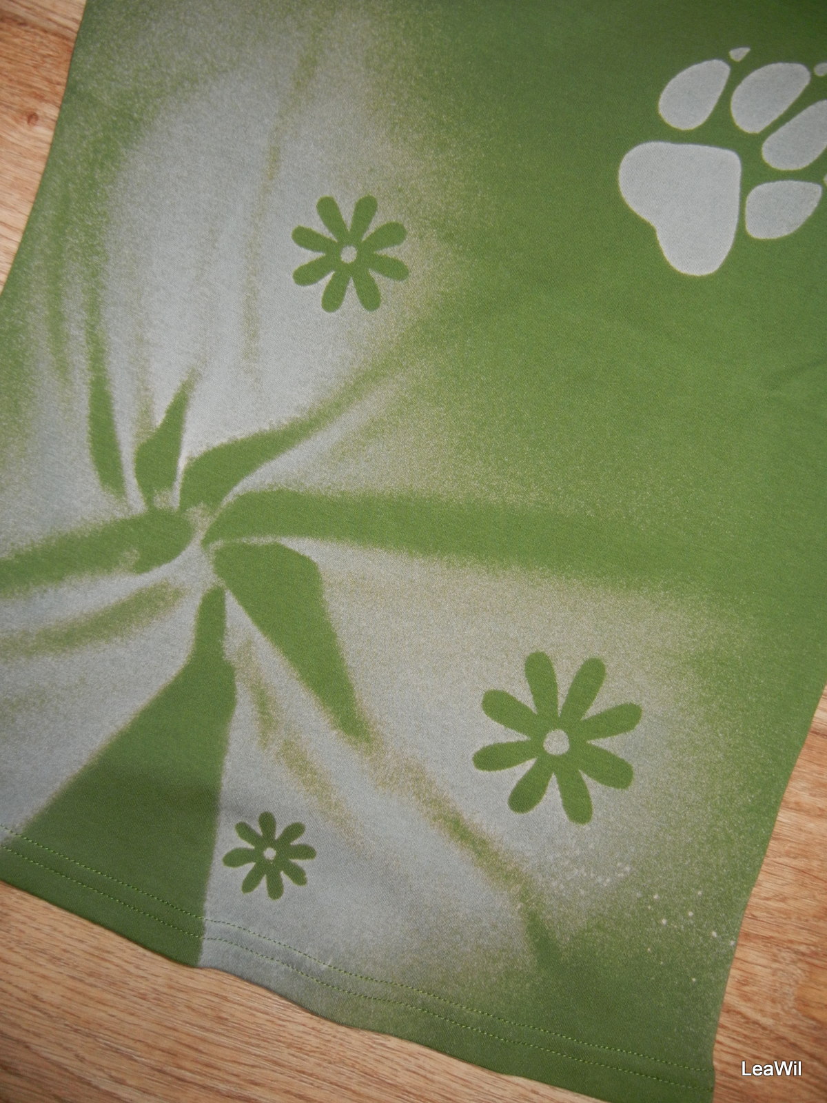 Tričko s krát.rukávem L tlapky květ avokádo