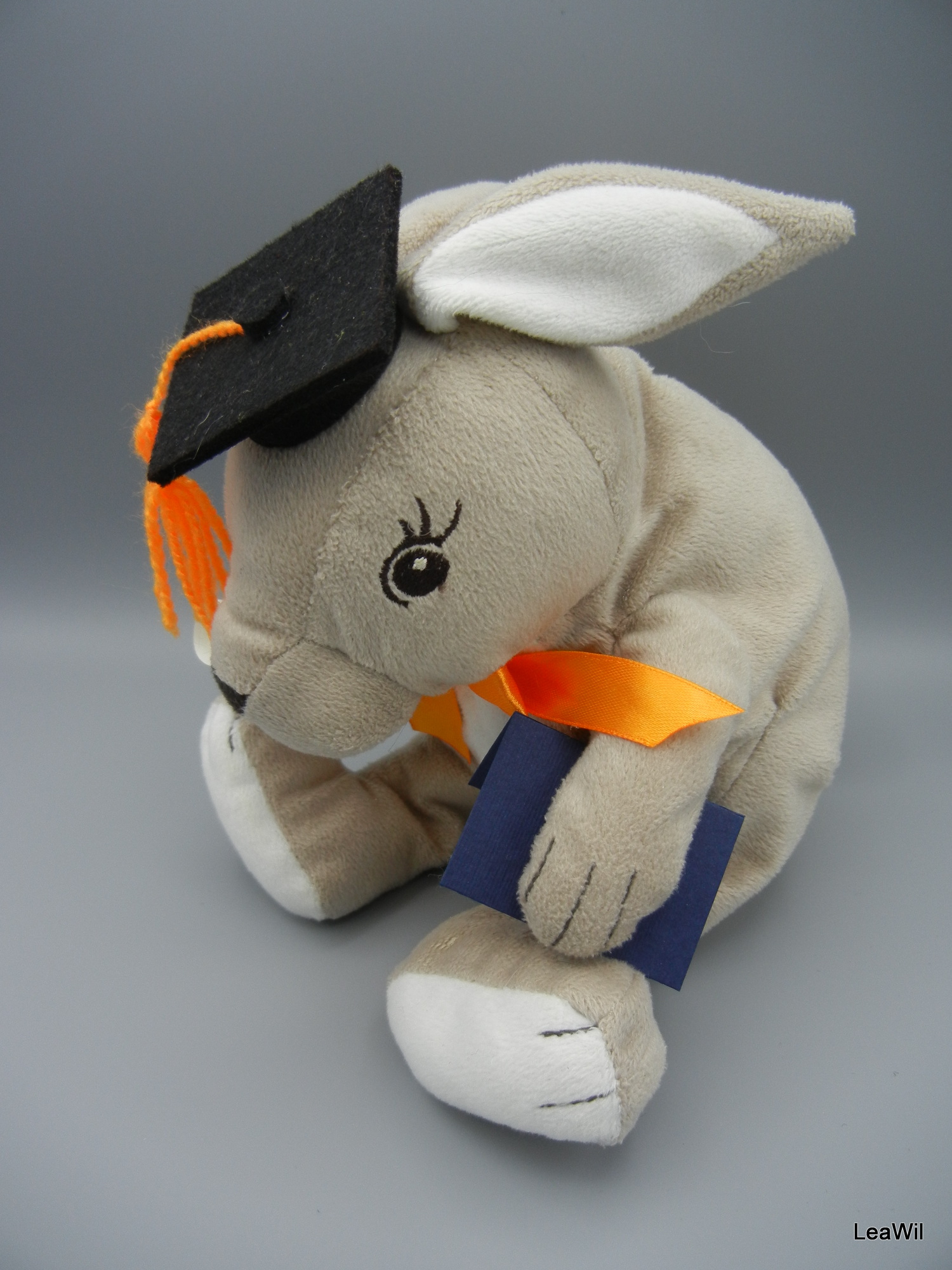 Promoční/maturitní králík/zajíc oranz