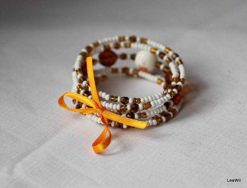 Sada bílo-oranžová