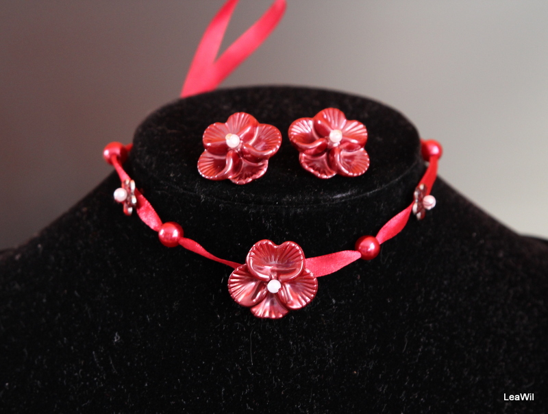 Macešky - náhrdelník