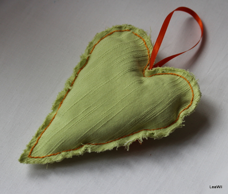 Dekorační srdíčko zelenooranž krajka