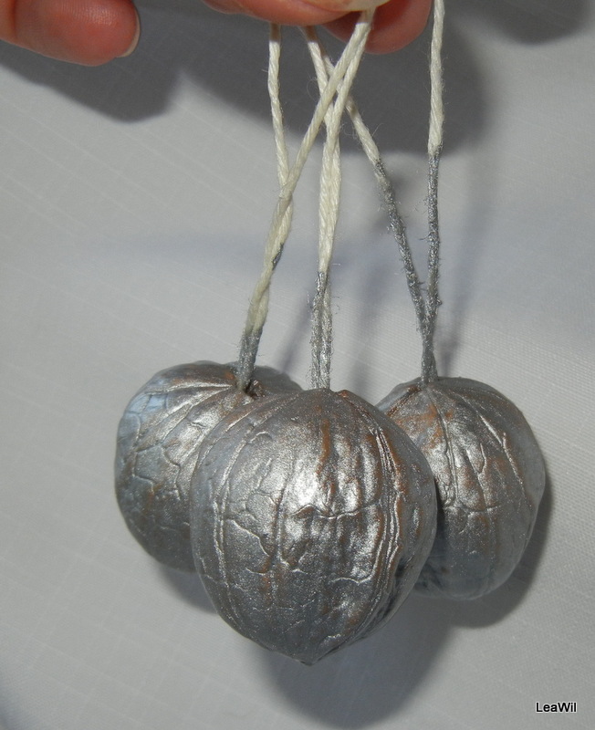 Tři oříšky pro Popelku přírodní menší stříbrné