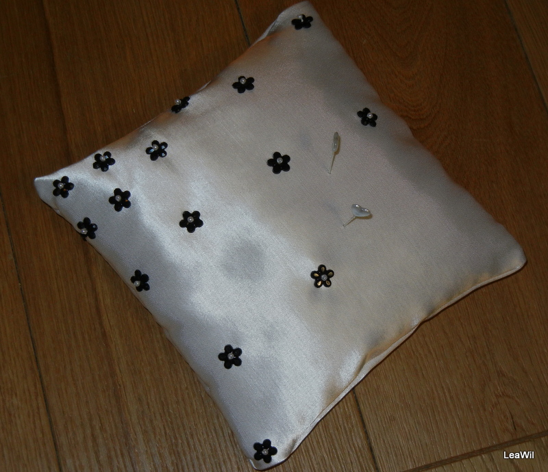 Polštářek - kvítkovaný