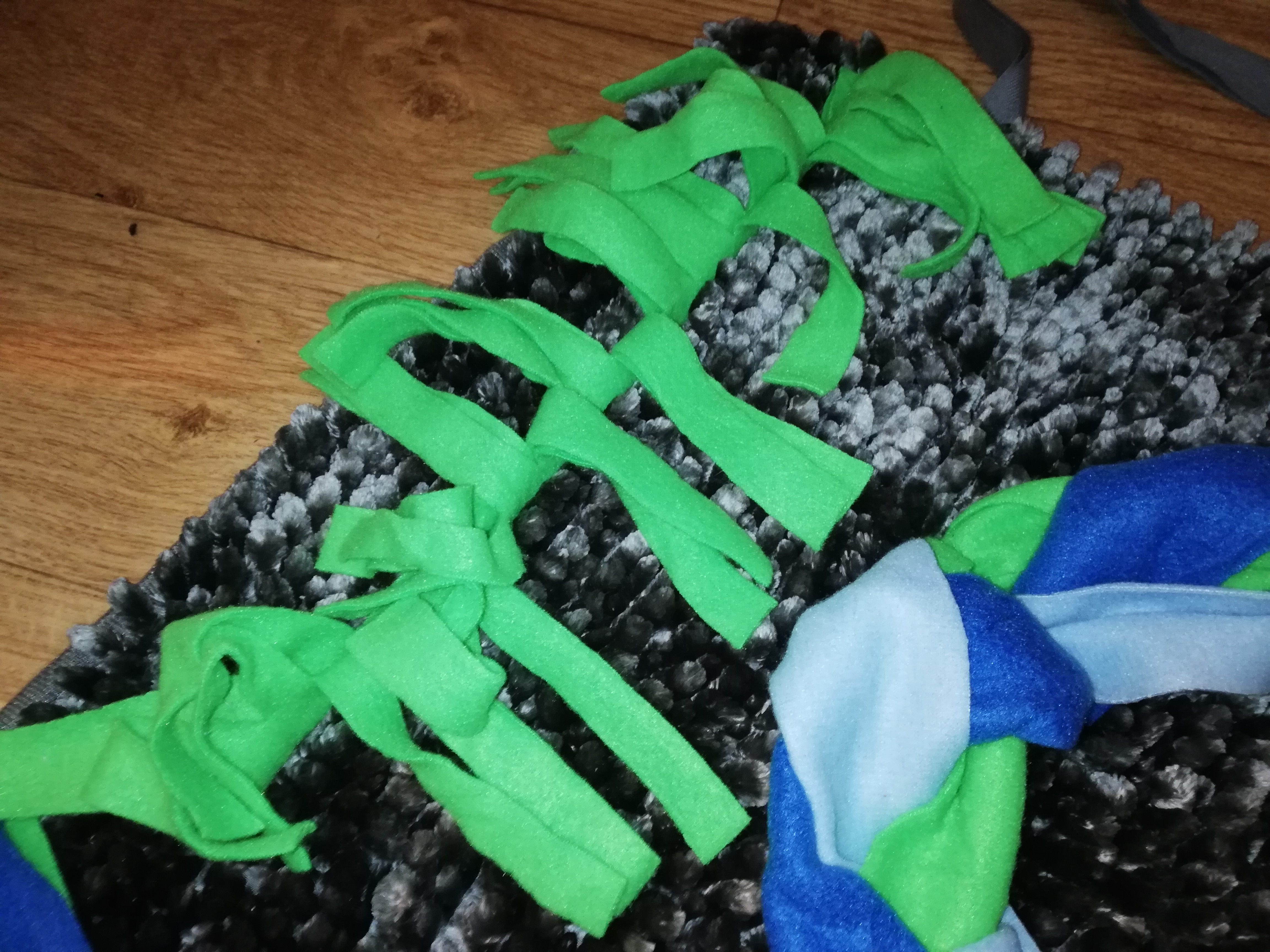 Čuchací kobereček MULTI velký - hersenwerk 