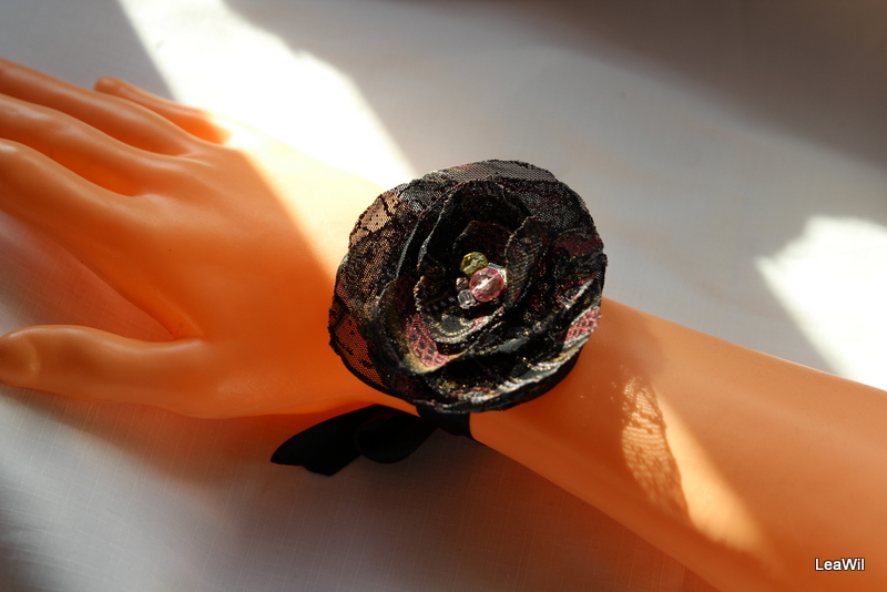 Tajemná černá s růžovou a žlutou