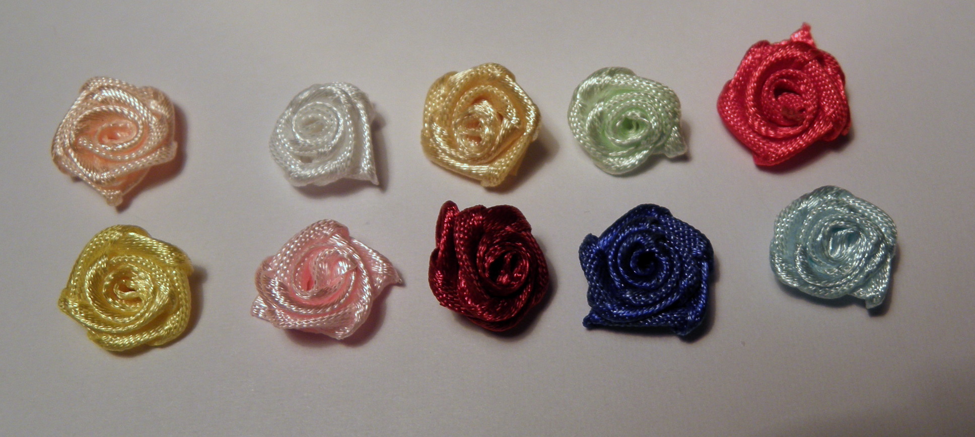 Vlásenka s růžičkou - sv. modrá