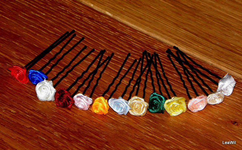 Vlásenka s růžičkou - královská modrá