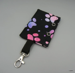 Nabobkopytlík růžmod tlapka na černé